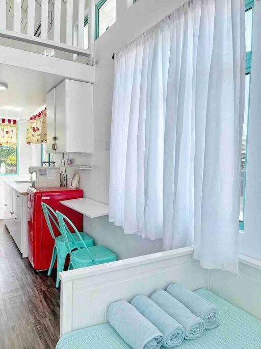 Villa Sea Kecil Tiny House Near Jetty Of Kuala Besut Kampong Nail Esterno foto